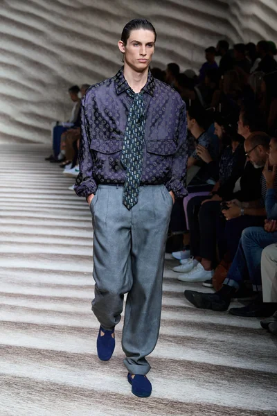 Look 52